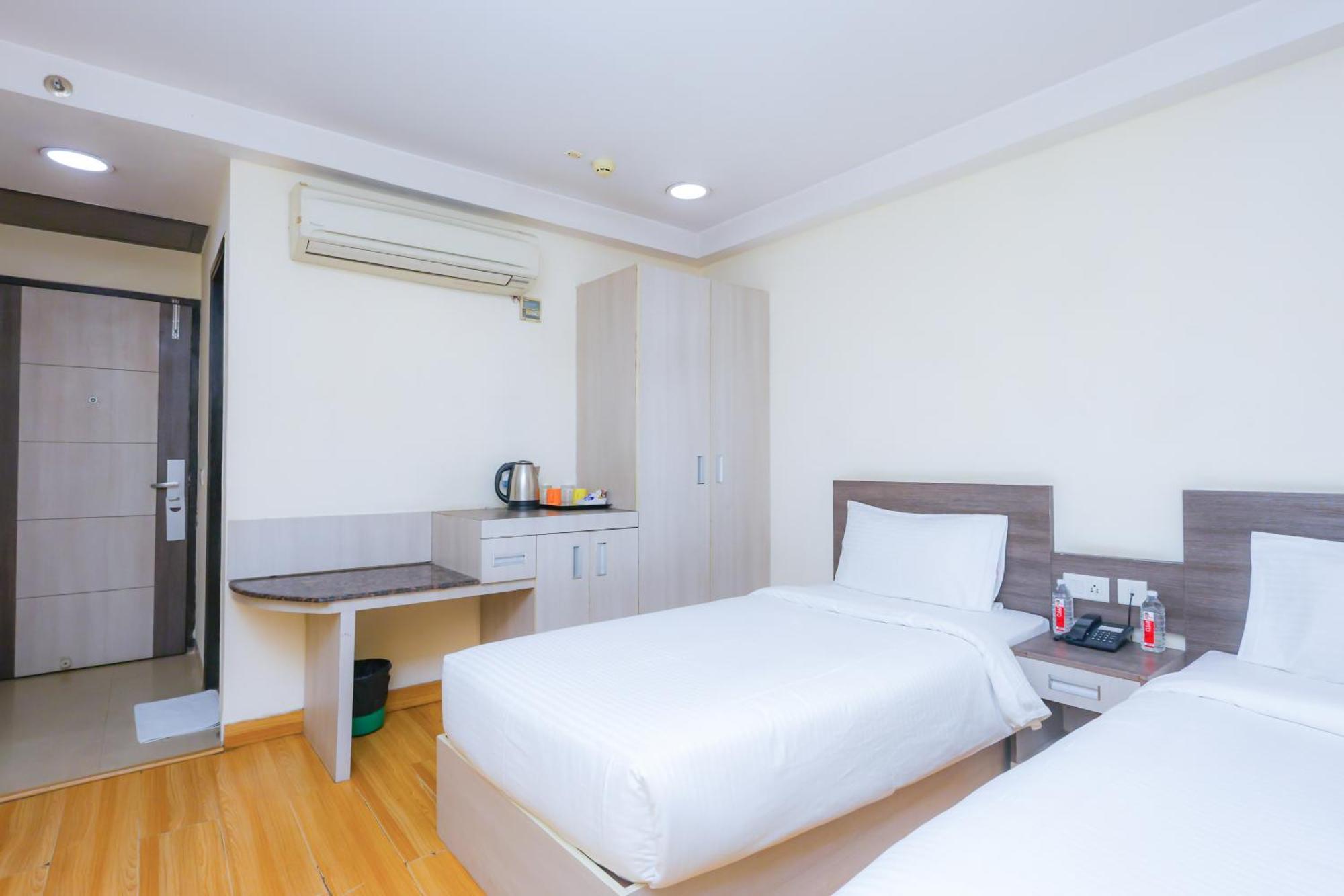 Hyphen Business Hotel Noida Buitenkant foto