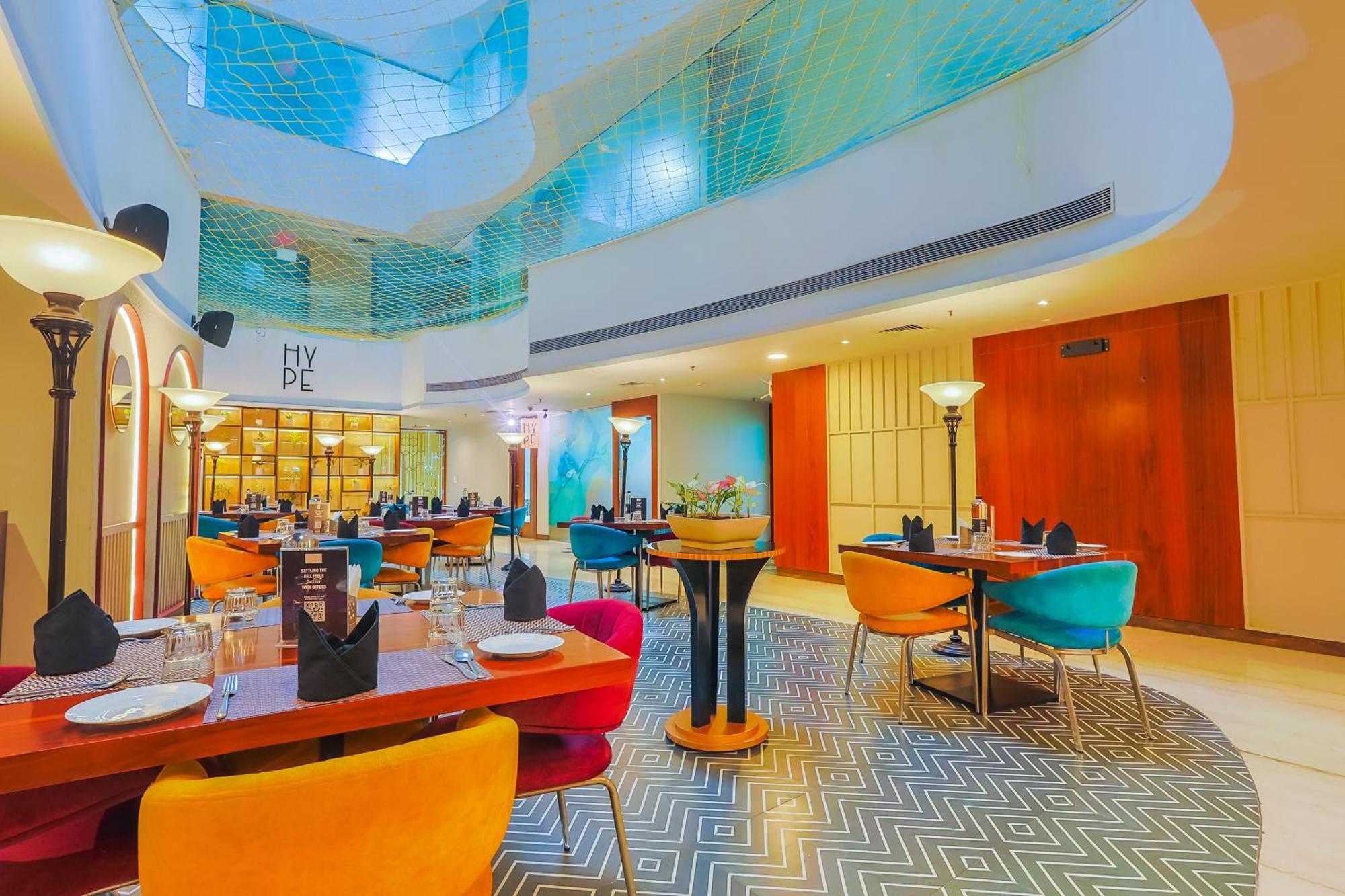 Hyphen Business Hotel Noida Buitenkant foto
